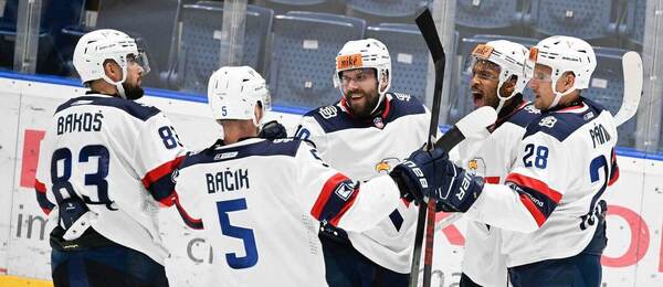 Gólová radosť hráčov HC Slovan Bratislava – Foto: TASR/Profimedia