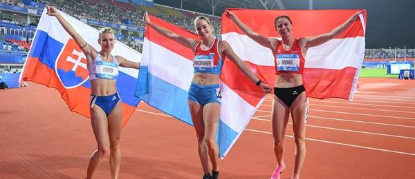 Viktória Forster, Patrizia Van Der Weken a Magdalena Lindner, beh na 100 m, Summer World University Games Chengdu 2023