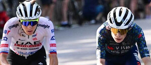 Tadej Pogačar (vľavo) a Jonas Vingegaard (vpravo) v 2. etape Tour de France 2024