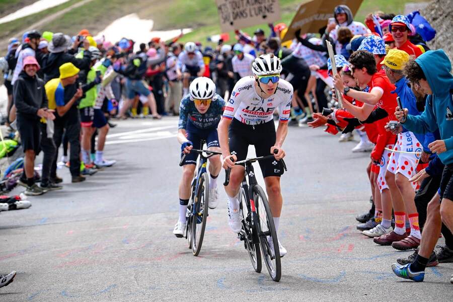 Tadej Pogačar v závese s Jonasom Vingegaardom, Tour de France 2024