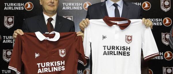 Dresy FK Sarajevo v roku 2015 po uzavretí partnerstva s novým generálnym sponzorom tímu Turkish Airlines