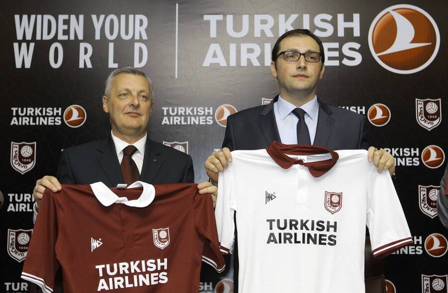 Dresy FK Sarajevo v roku 2015 po uzavretí partnerstva s novým generálnym sponzorom tímu Turkish Airlines