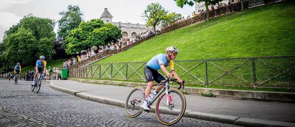 Remco Evenepoel na stúpaní Butte Montmartre počas LOH 2024