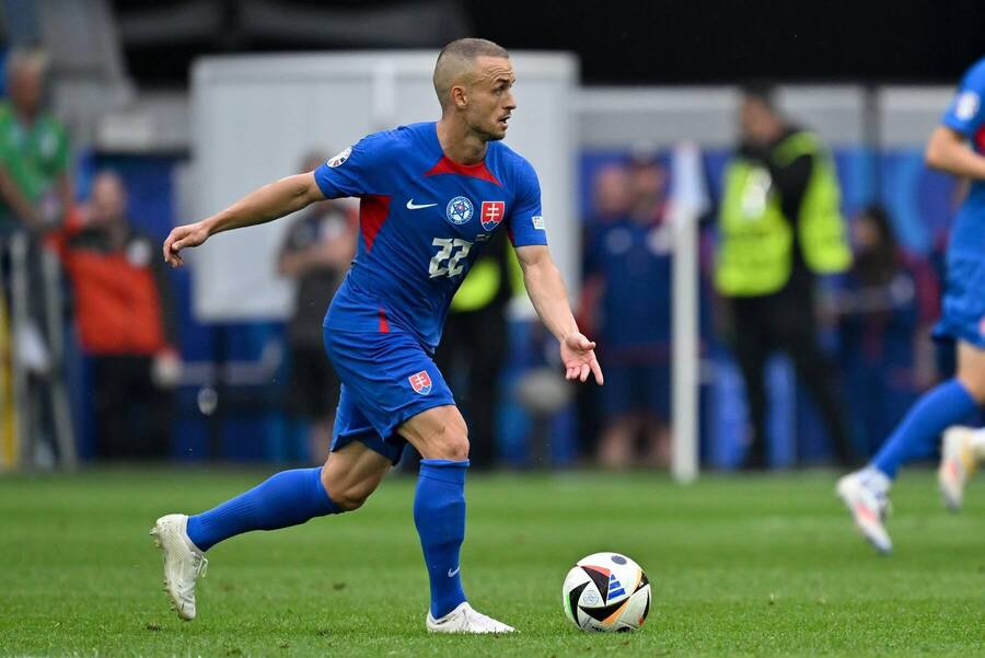 Stanislav Lobotka v zápase Slovenska proti Ukrajine na EURO 2024