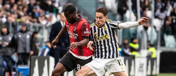 Yunus Musah (AC Miláno) vs. Kenan Yildiz (Juventus) v 34. kole Serie A 23/24.