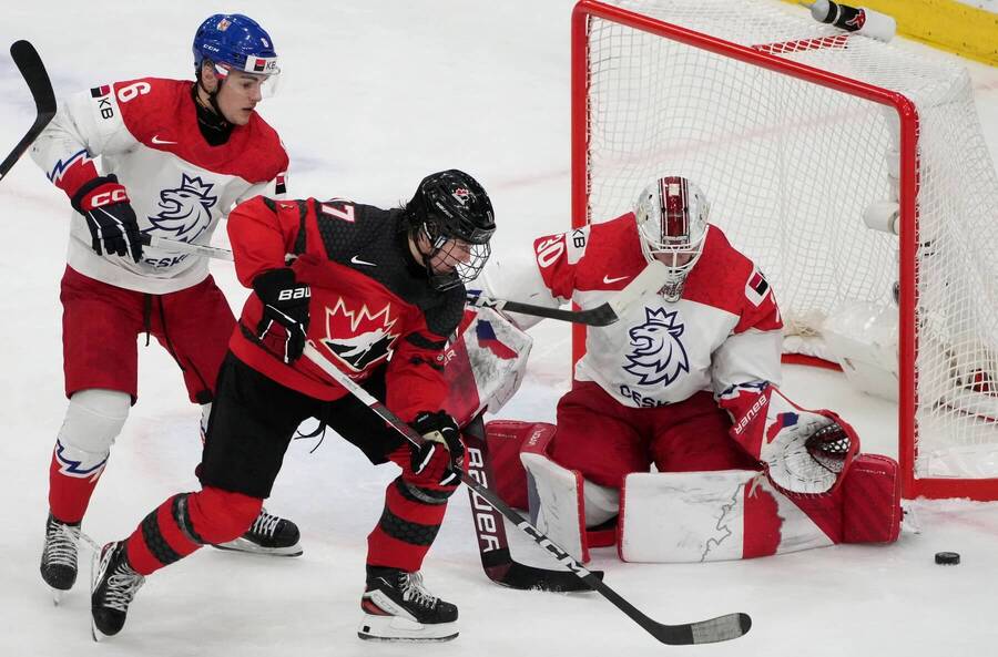 Kanada vs. Česko vo štvrťfinále MS U20 2024.