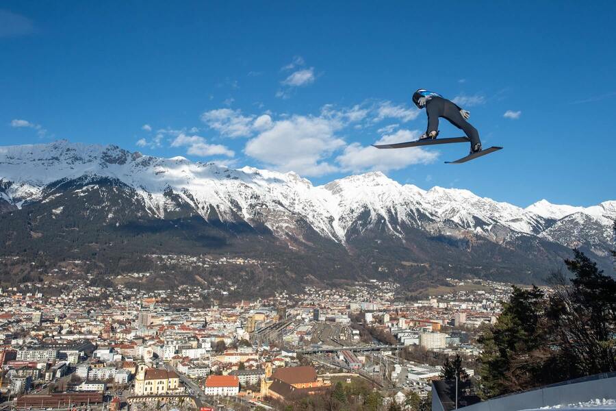 Panoráma Innsbrucku, skoky na lyžiach