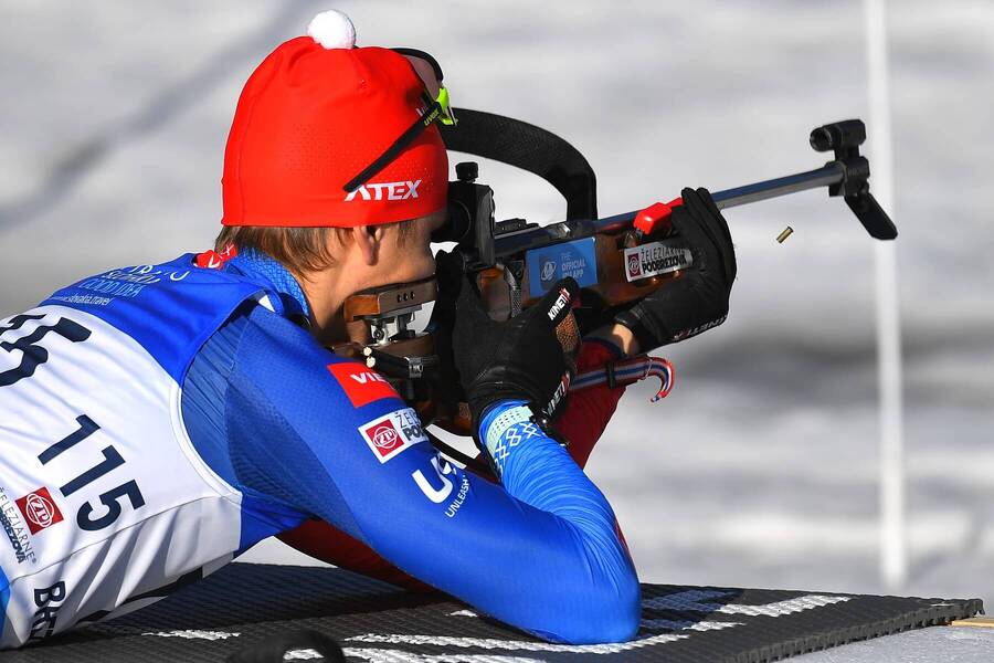 Slovenský biatlonista Matej Badáň na strelnici v Osrblí